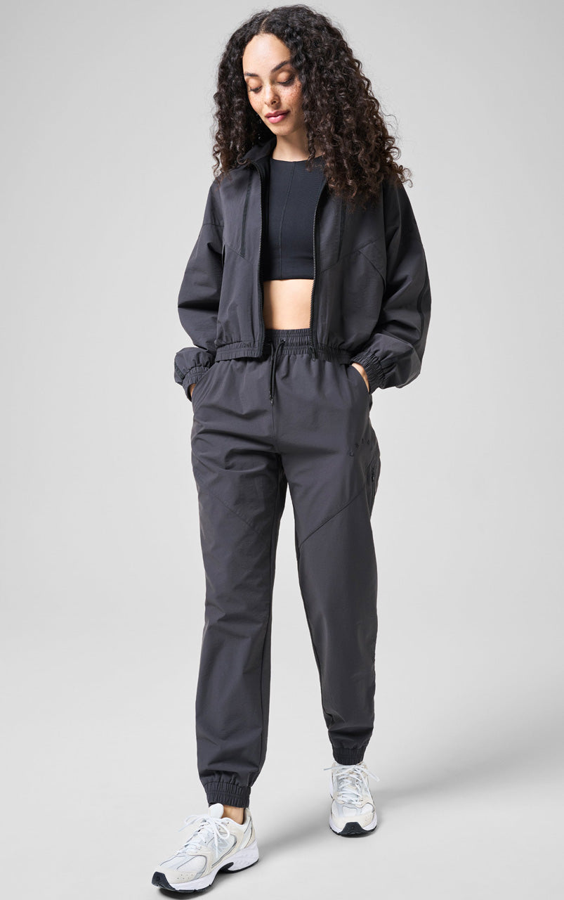 Track Pant Almost Black - 19WA50638_3