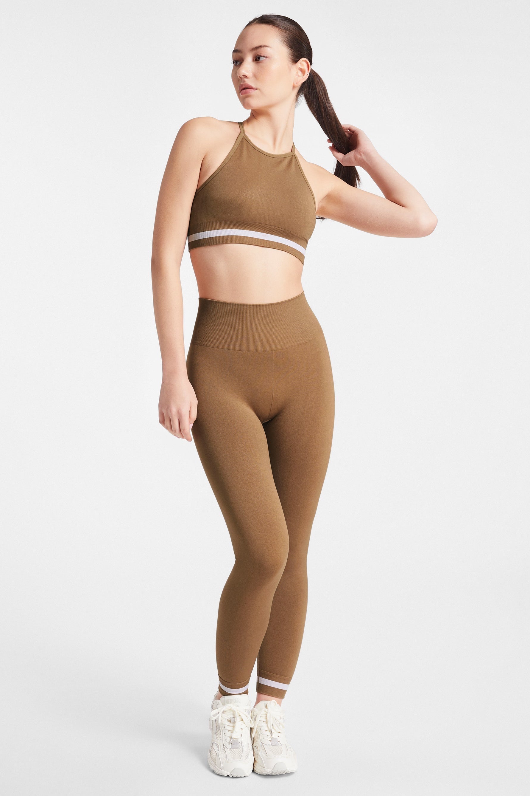 FORM SEAMLESS ANGIE CROP BROWN - 19WA51622_2