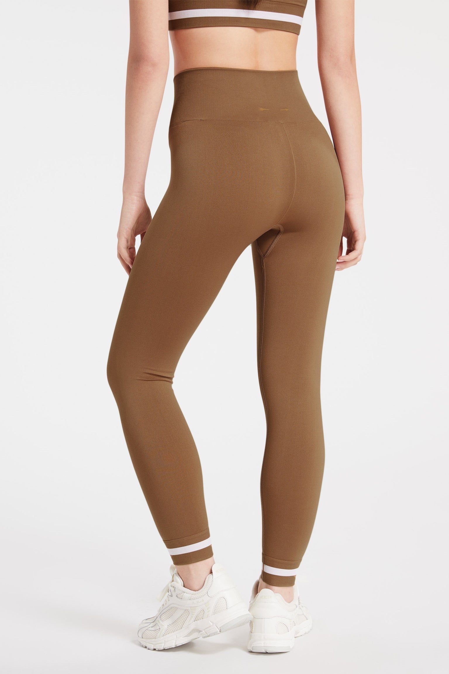 FORM SEAMLESS 25IN MIDI PANT BROWN - 19WA51626_2